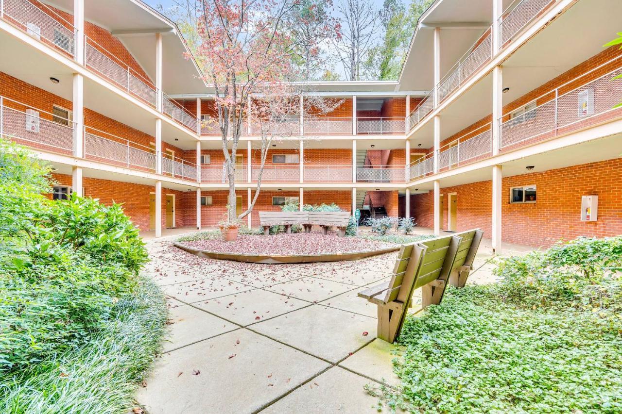 Classic City Getaway - 1 Mile Walk To Sanford Stadium! Athens Luaran gambar
